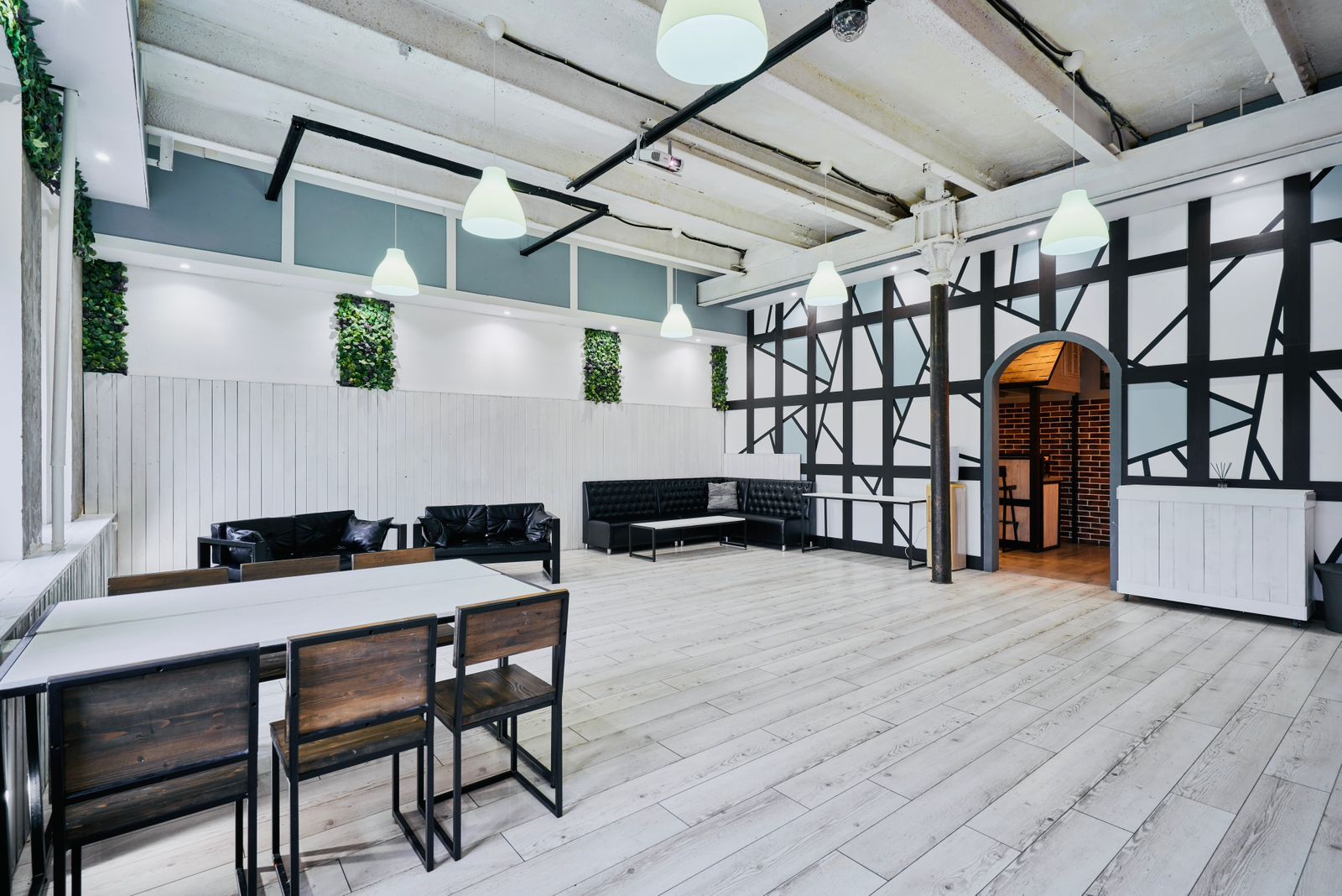 Лофт «Белый лофт (Клаустрофобия | Компас)» – фото №3