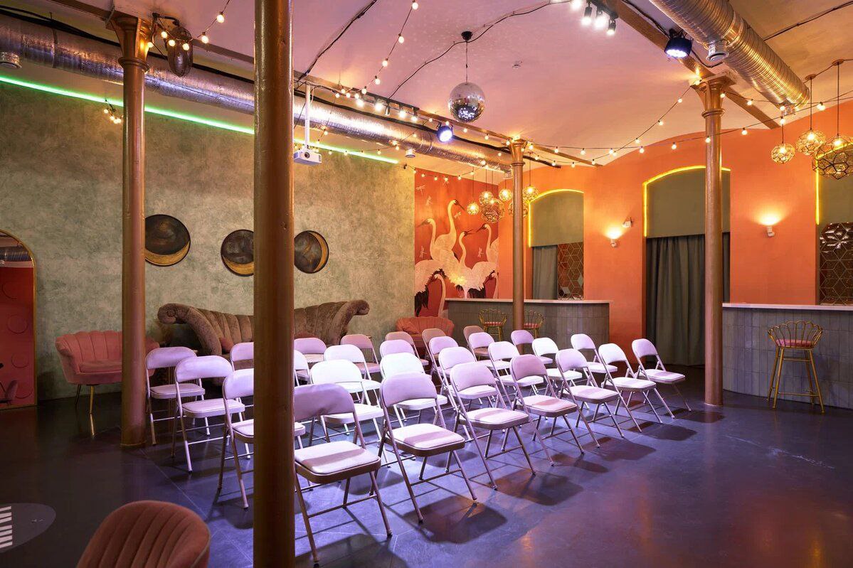 Конференц-Зал «Просторный зал "МЕМФИС" для деловых мероприятий на Бауманской» – фото №1